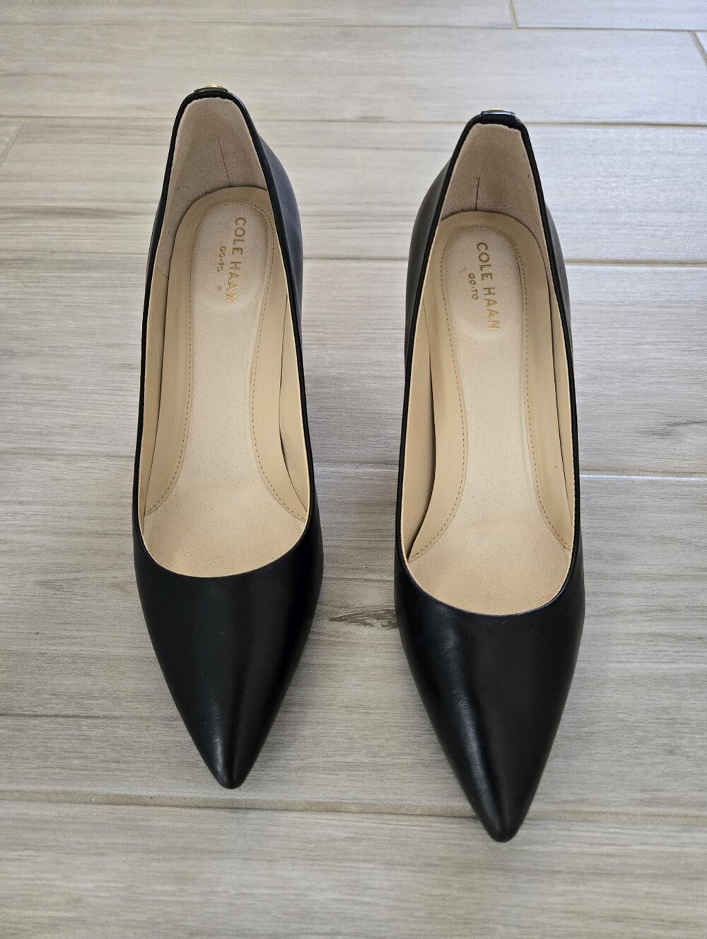 Cole Haan Go-To Black Leather Pointed Toe Kitten Heel Pumps Size 7.5B - Picture 2 of 8